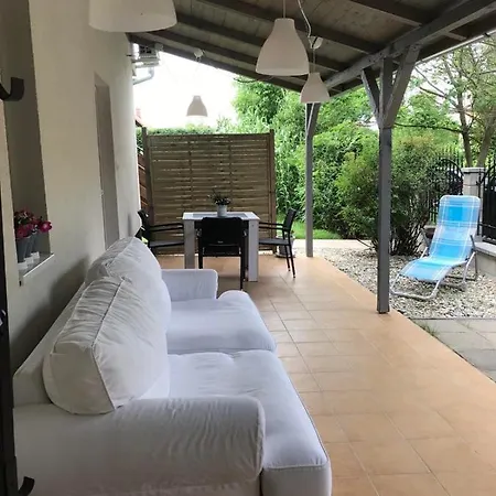 Leda Vendeghaz * Balatonfenyves