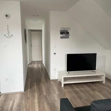 Leda Vendeghaz Балатонфеньвеш