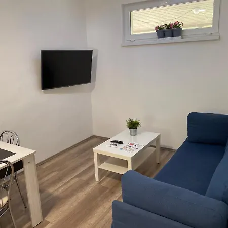 Leda Vendeghaz Balatonfenyves