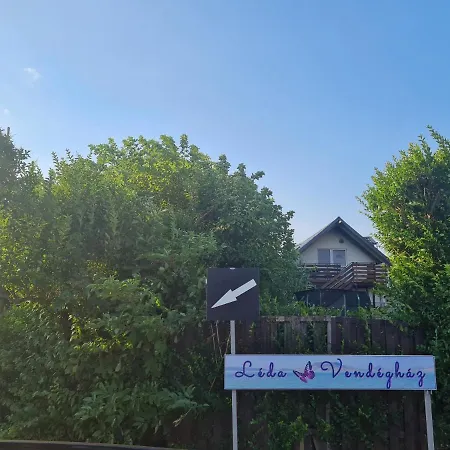 Leda Vendeghaz * Balatonfenyves