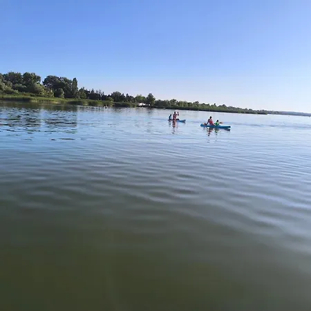 Leda Vendeghaz Apartmán *