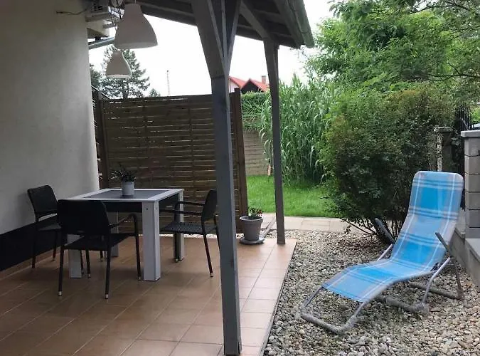 アパート Leda Vendeghaz バラトンフェニヴェシュ