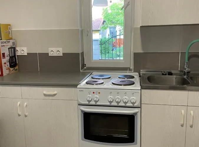 Leda Vendeghaz バラトンフェニヴェシュ