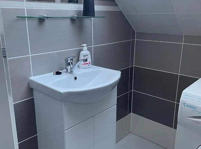 アパート Leda Vendeghaz