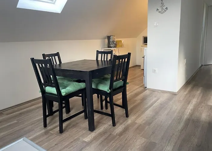 Leda Vendeghaz * バラトンフェニヴェシュ