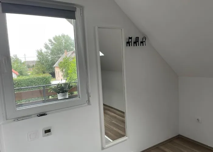 アパート Leda Vendeghaz