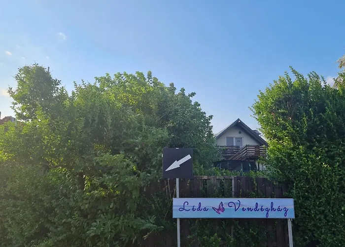 Leda Vendeghaz * バラトンフェニヴェシュ